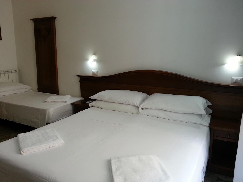 Guesthouse Alex II Roma Exterior foto