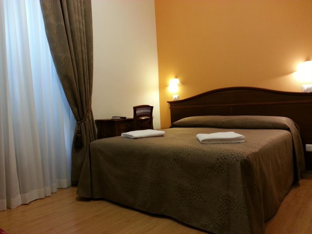 Guesthouse Alex II Roma Exterior foto